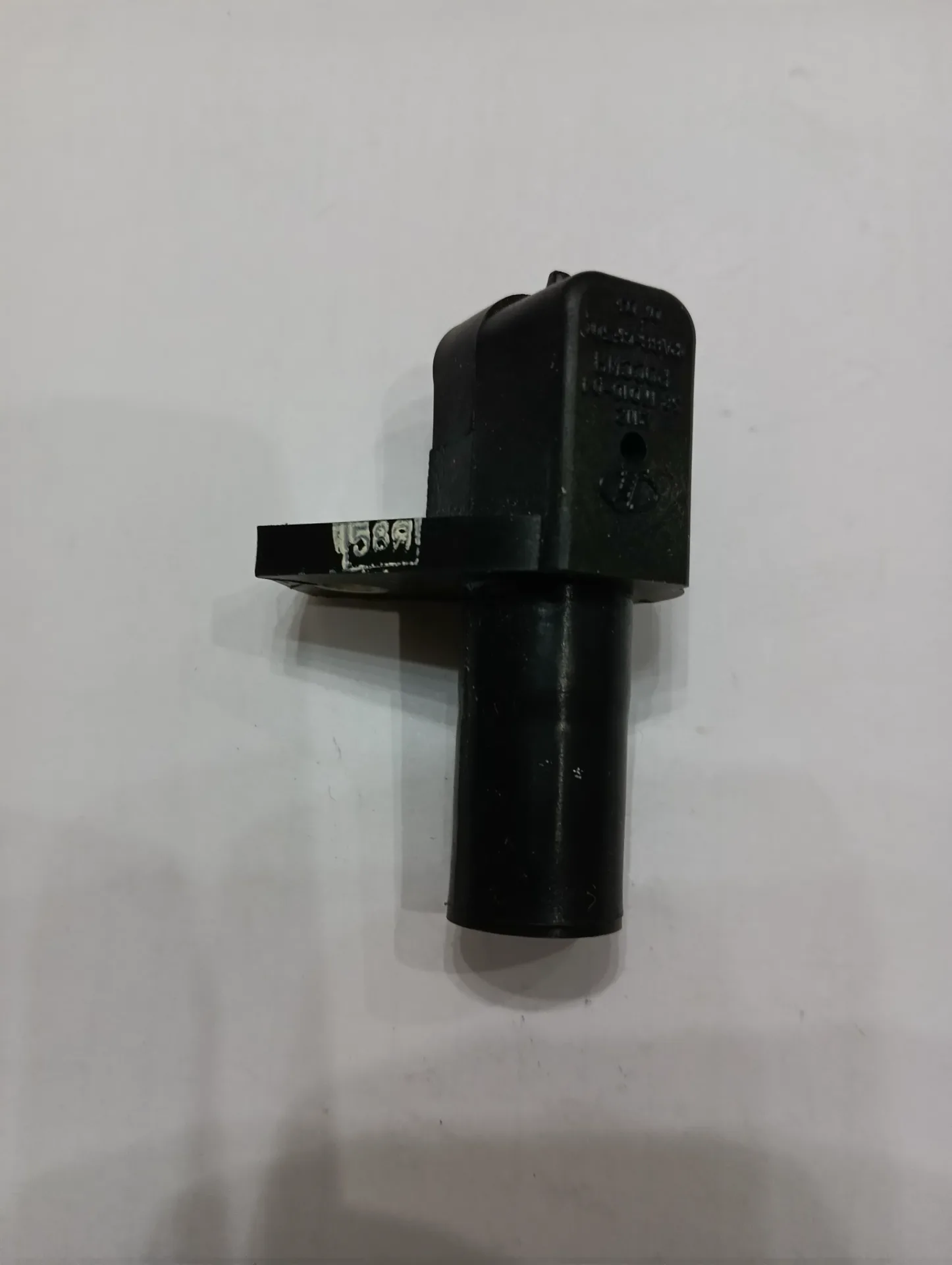 Датчик положения коленвала Ваз 2123 2