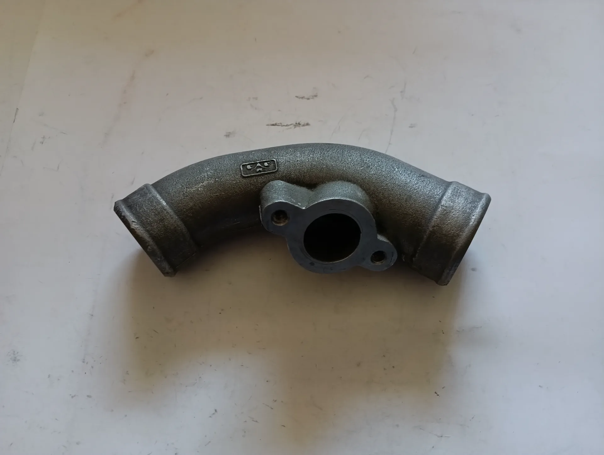 Патрубок ЗМЗ-514 выпускной ТКР 2