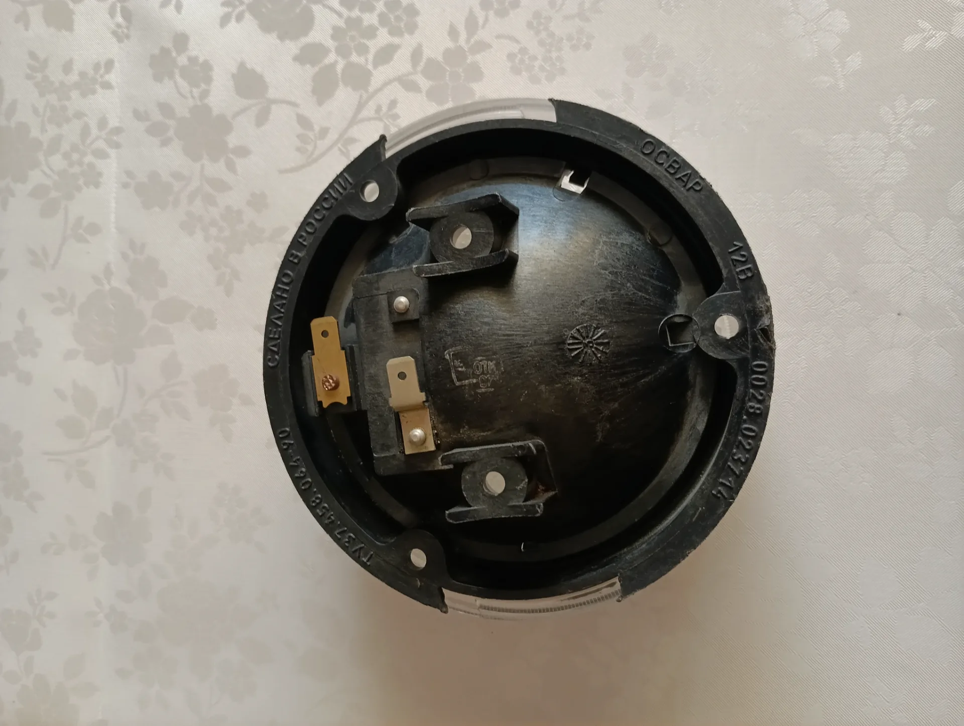 Плафон освещения салона УАЗ, ГАЗ, ЗИЛ круглый н/о 2