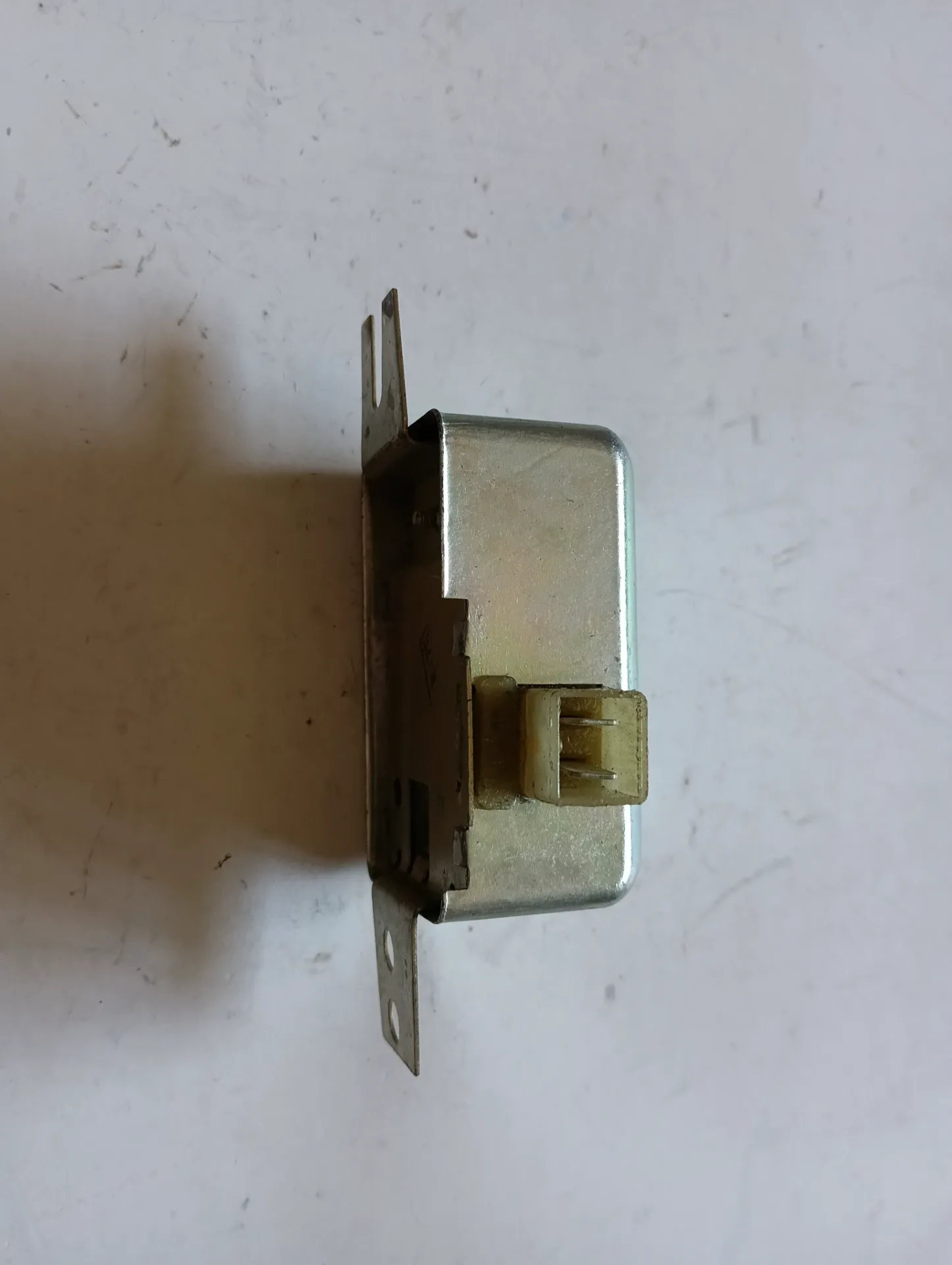 Реле регулятор напряжения УАЗ ГАЗ 2