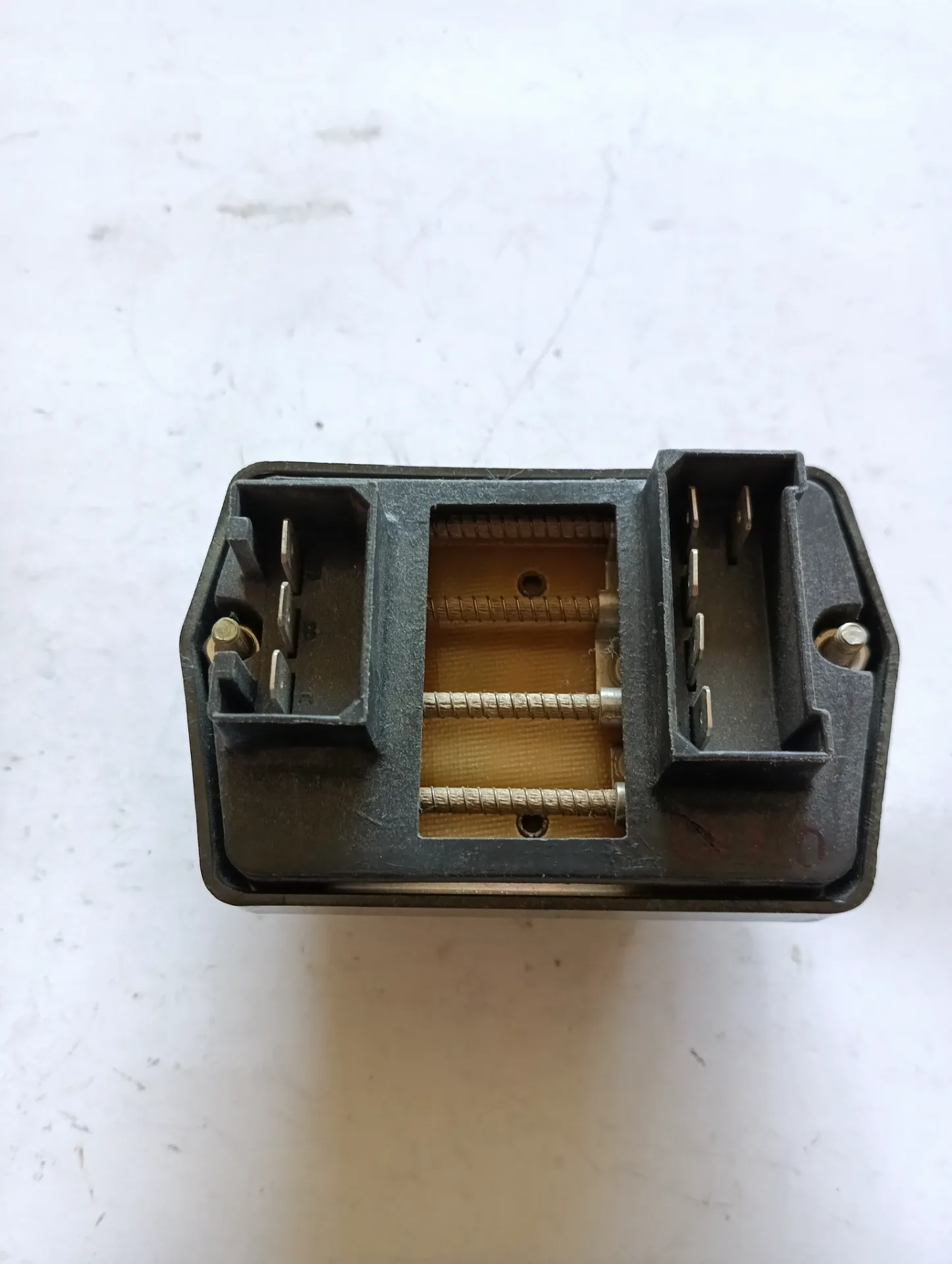 Реле света задних фонарей Москвич 2140 Волга 2