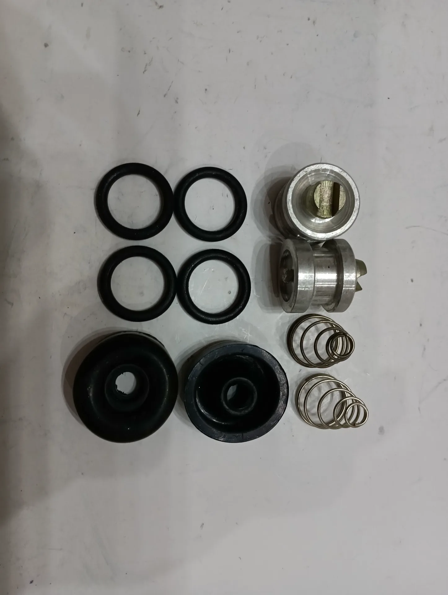 Ремкомплект УАЗ № 005 колесного цилиндра заднего томоза