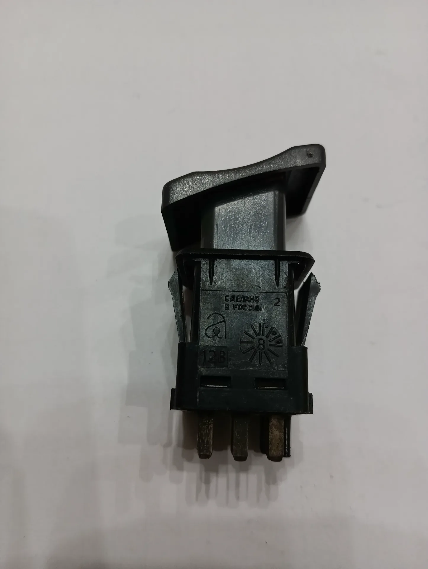 Выключатель аварийного сигнала УАЗ-ПАТРИОТ 3