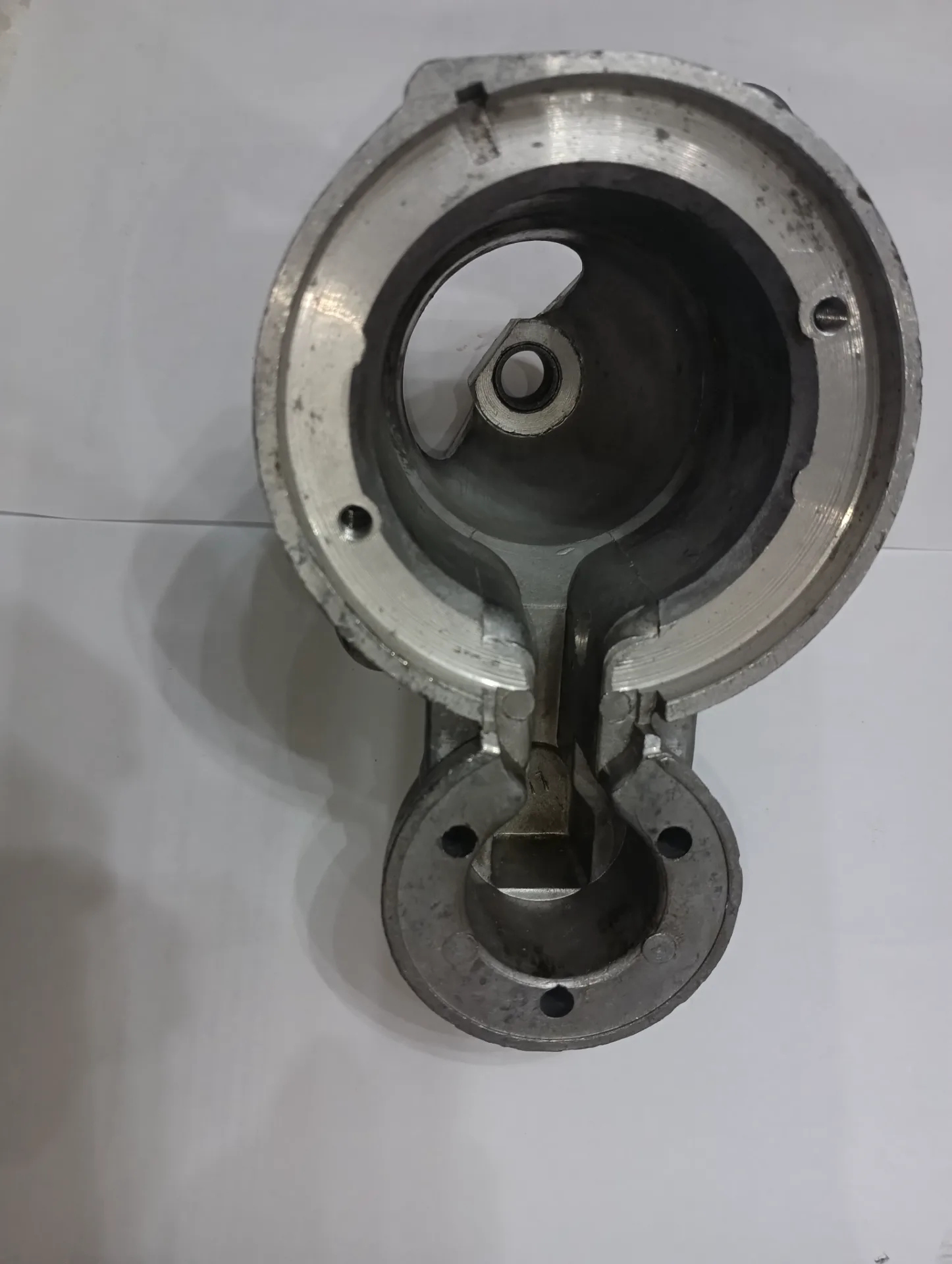 Крышка стартера 406 дв (3 болта) 2