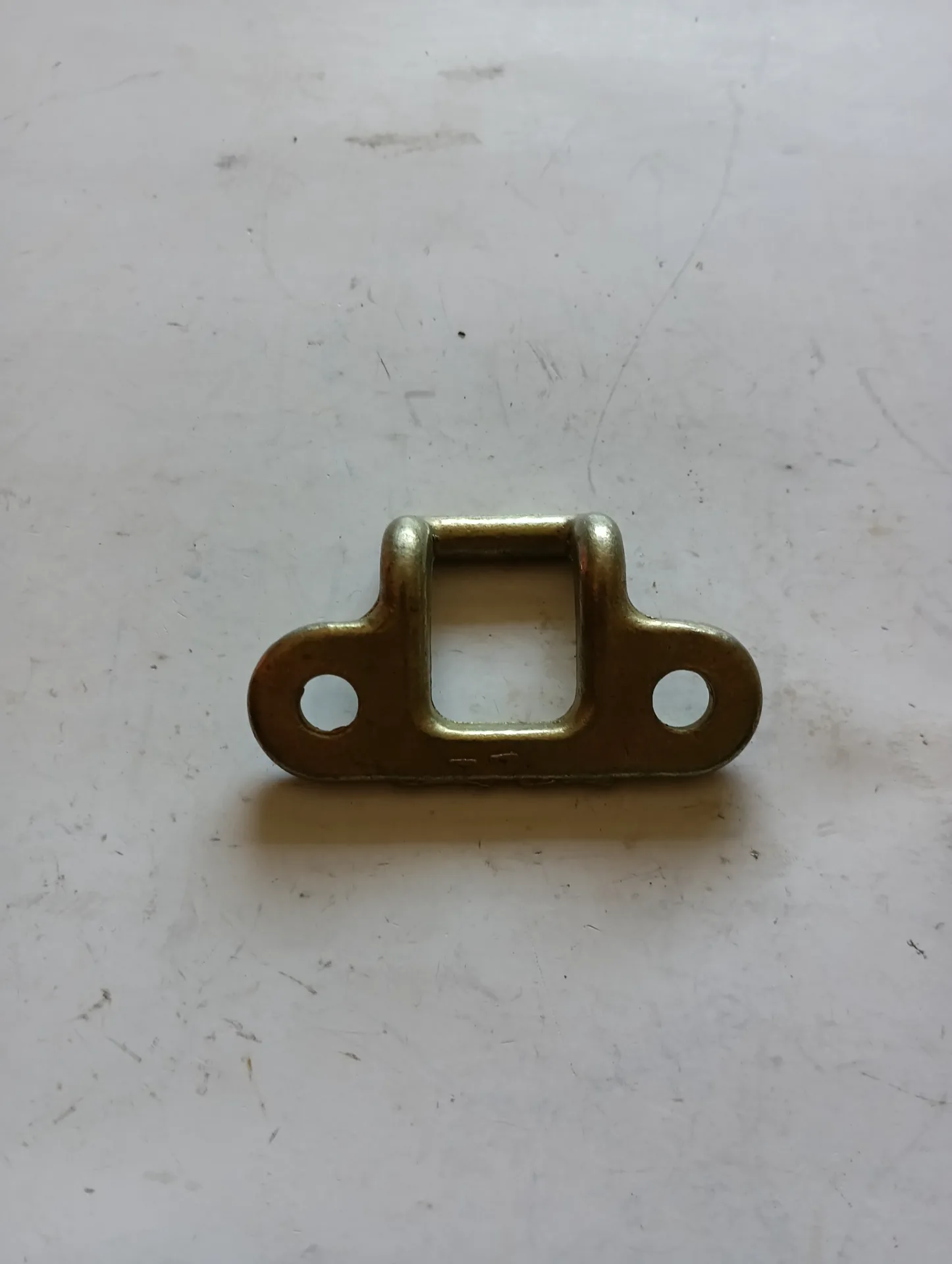 Защелка замка багажника ГАЗ-24 2