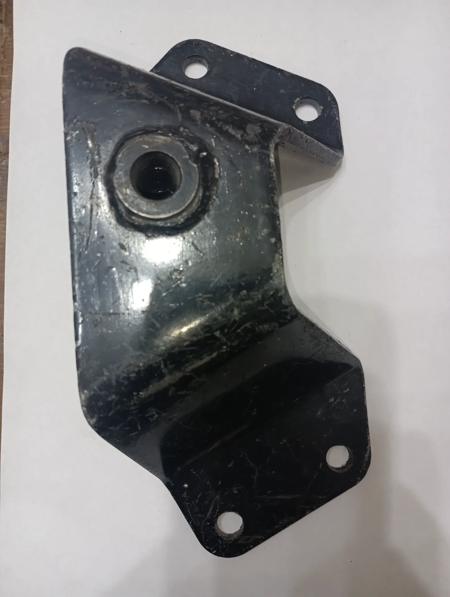 Кронштейн крепления передней опоры к блоку правый УАЗ-3160