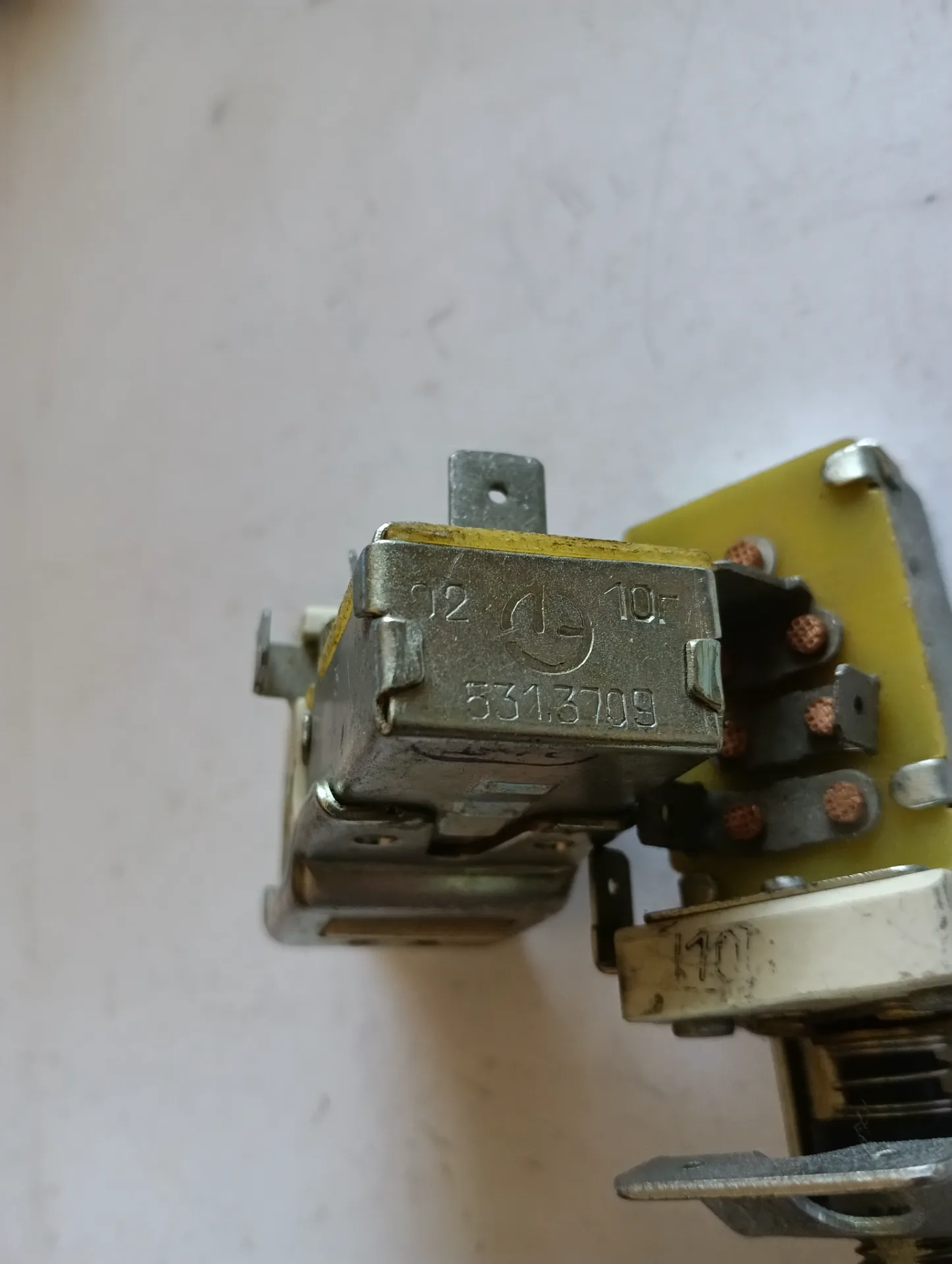 Переключатель света центр ГАЗ Газель 3-х контакт 3