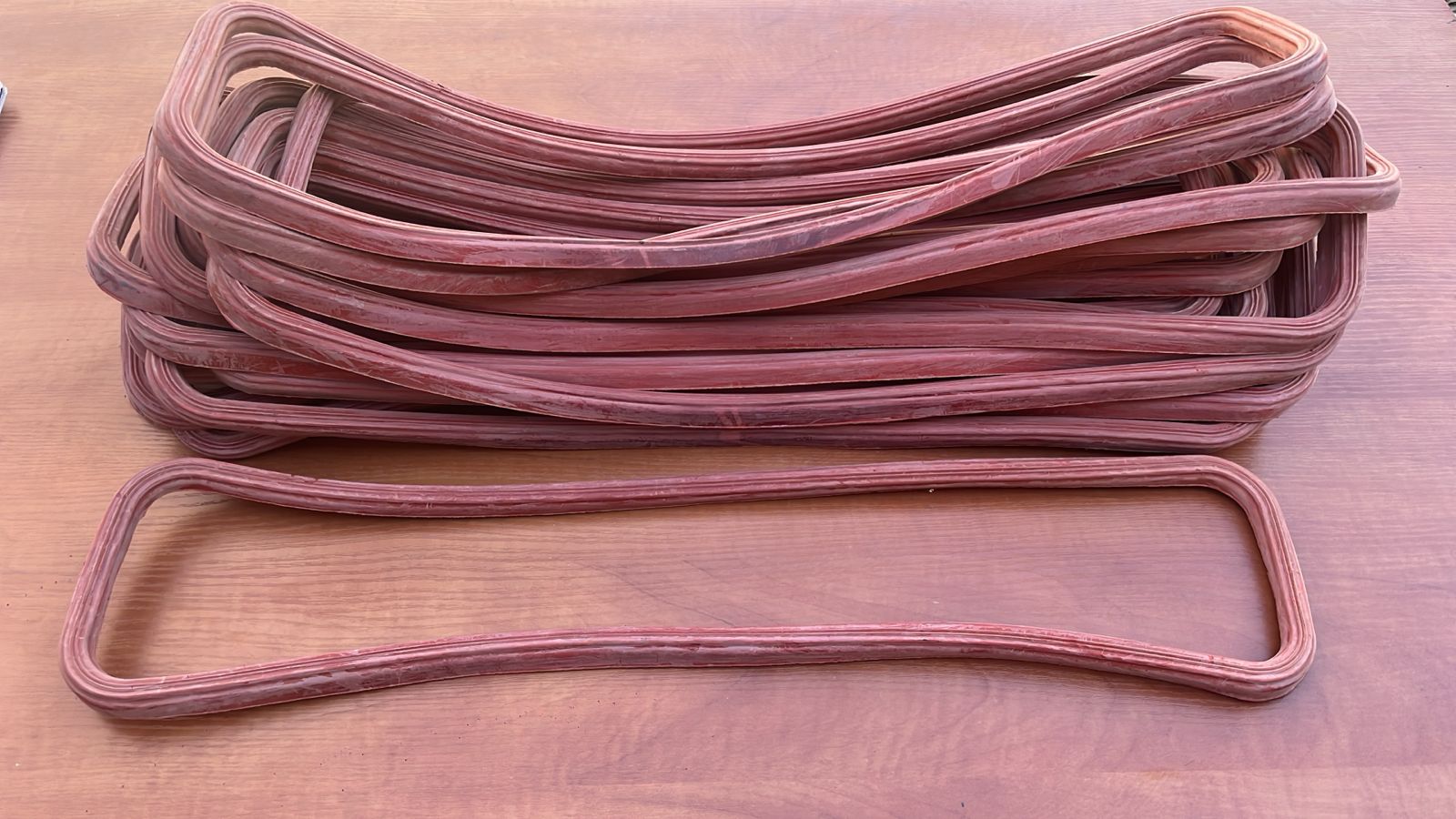 Прокладка клапанной крышки ГАЗ-53 красная, синяя 2