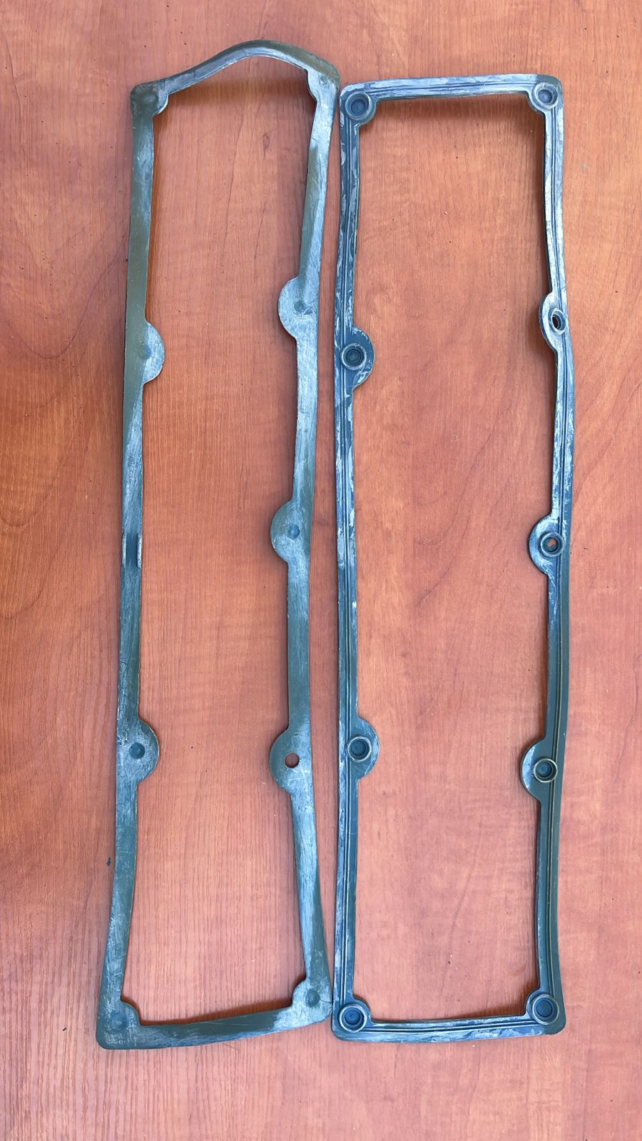 Прокладка клапанной крышки ЗИЛ-130 синяя, черная 2