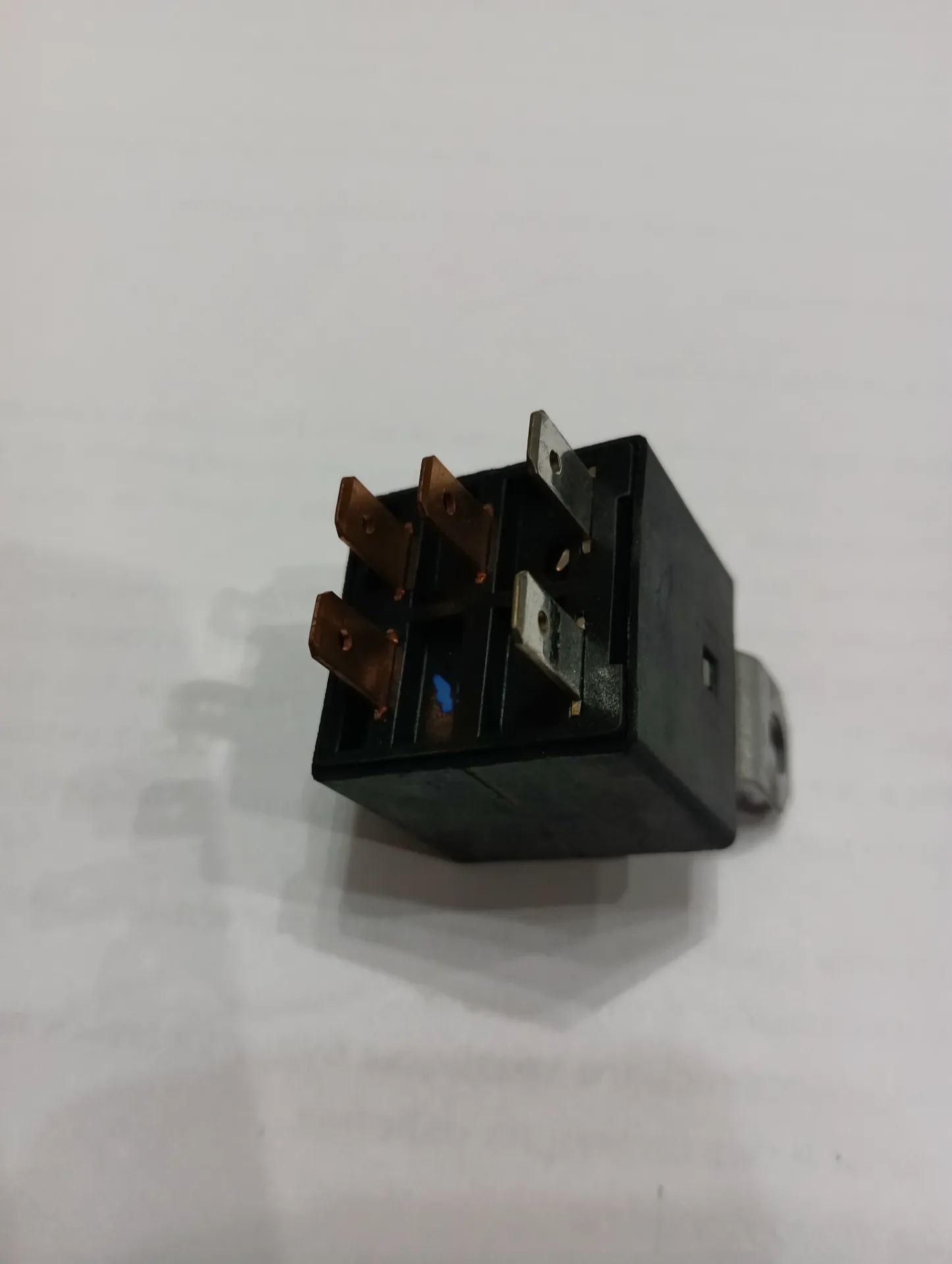 Реле стартера КАМАЗ Е включения стартера 24в 4