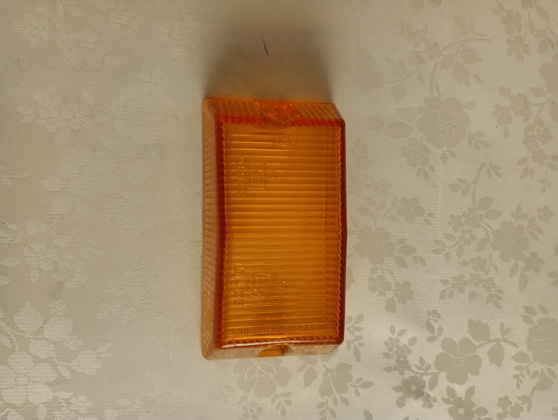 Стекло повторителя МАЗ (рассеиватель)