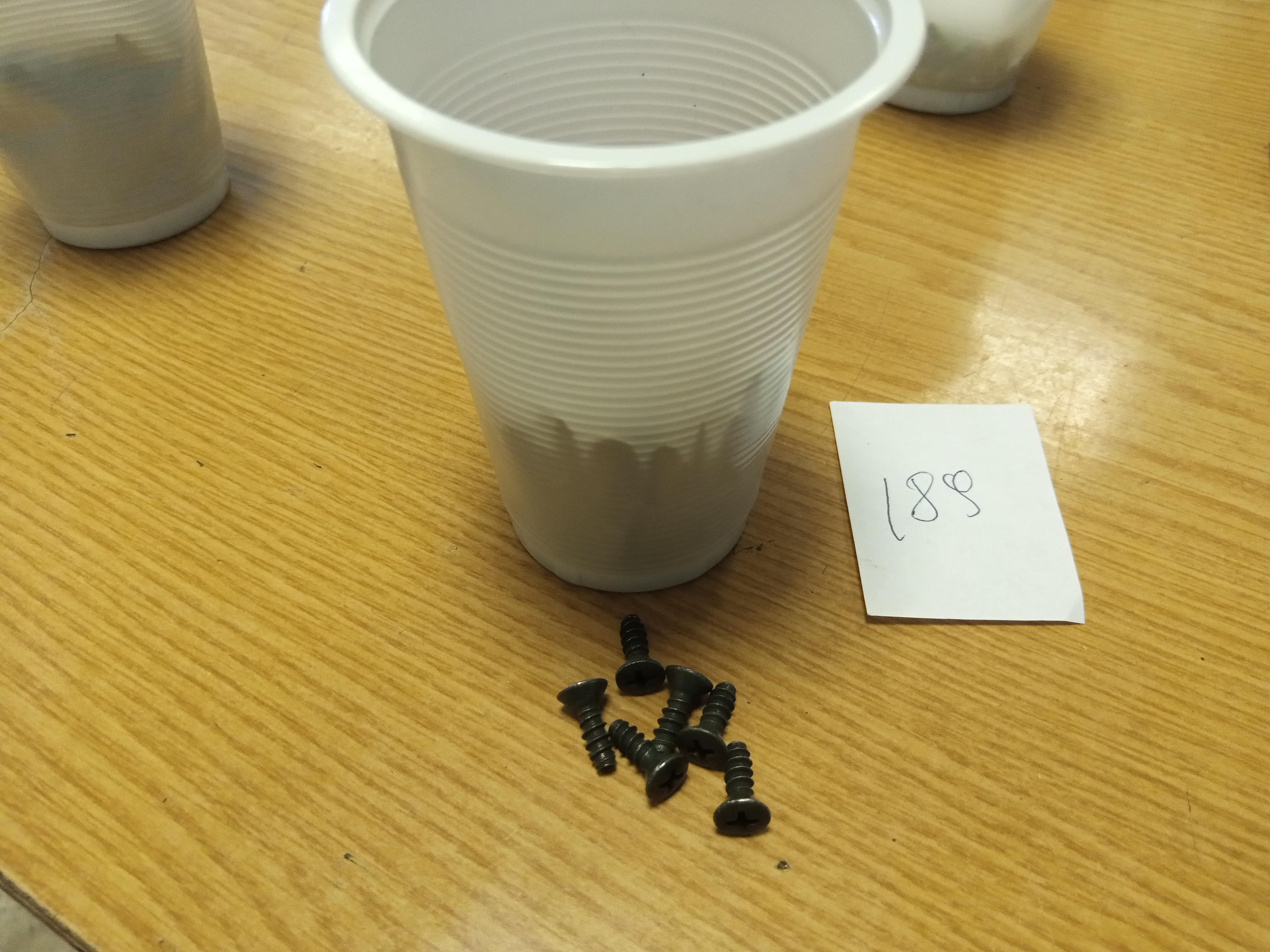 Шуруп черный 13х4 мм