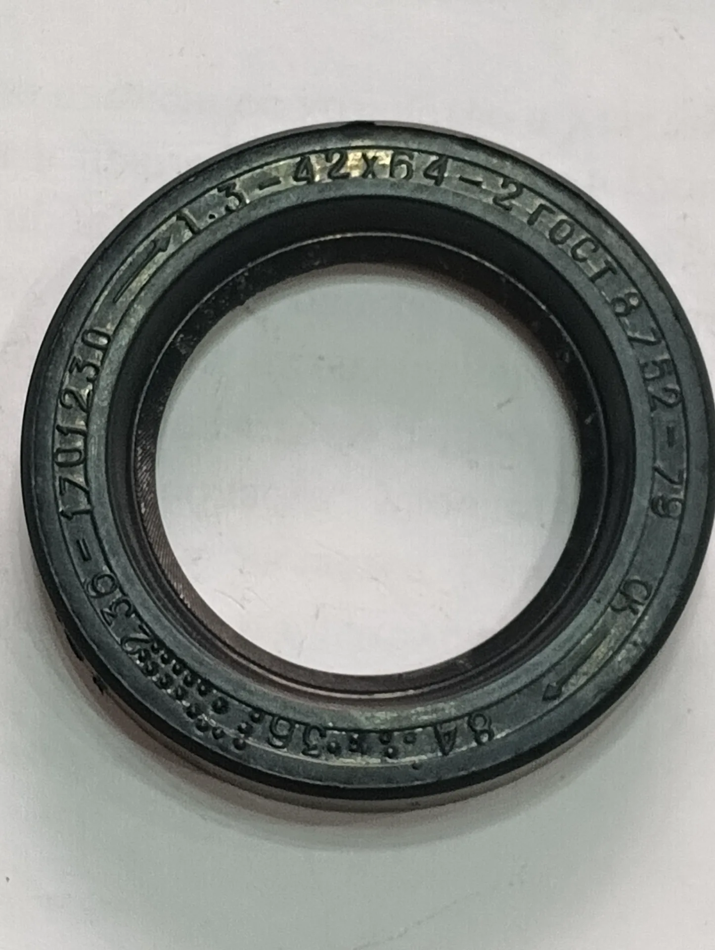 Сальник первичного вала кпп КрАЗ, МАЗ 1.3-42х64-2 2