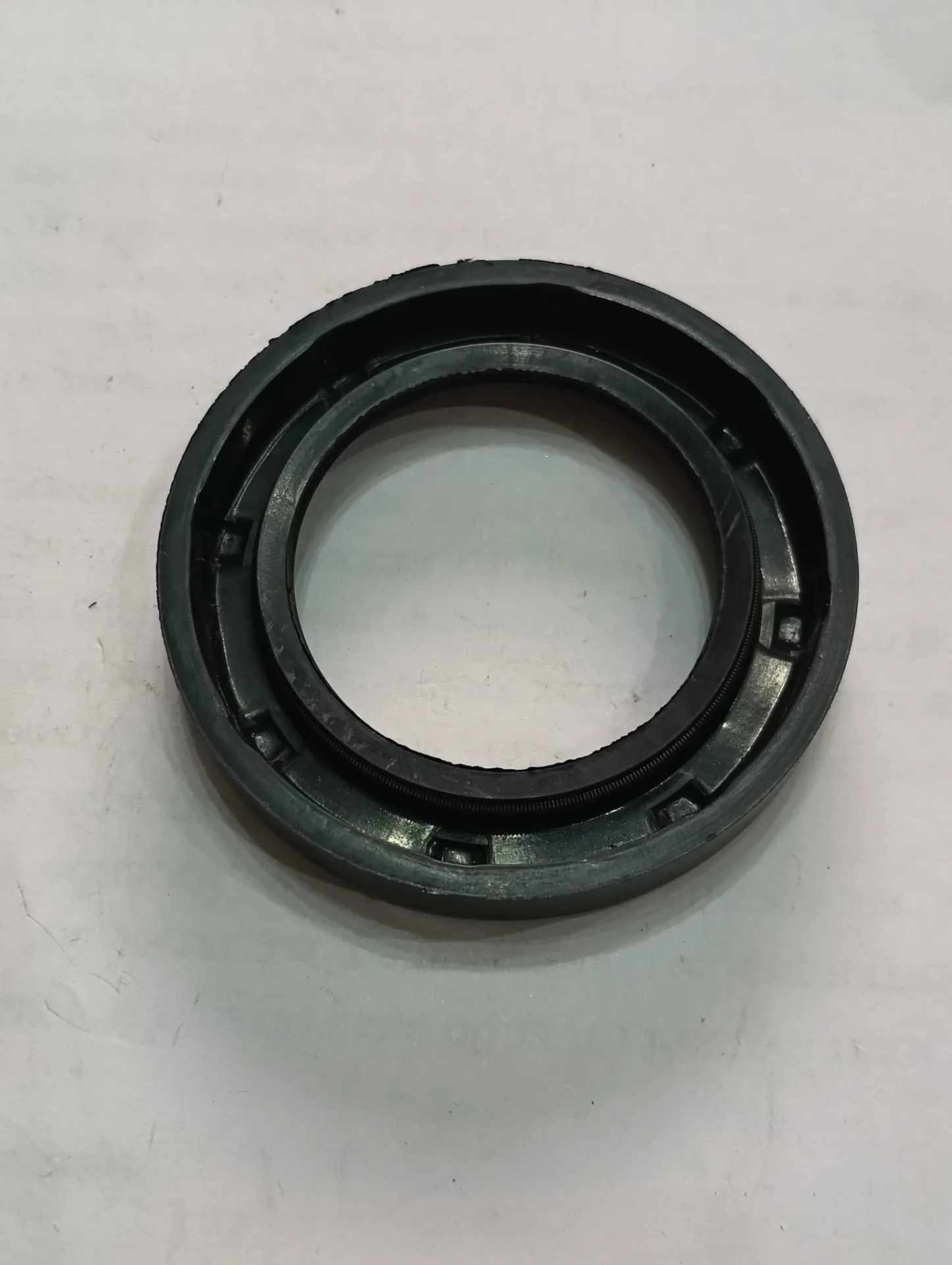 Сальник первичного вала кпп КрАЗ, МАЗ 1.3-42х64-2 3