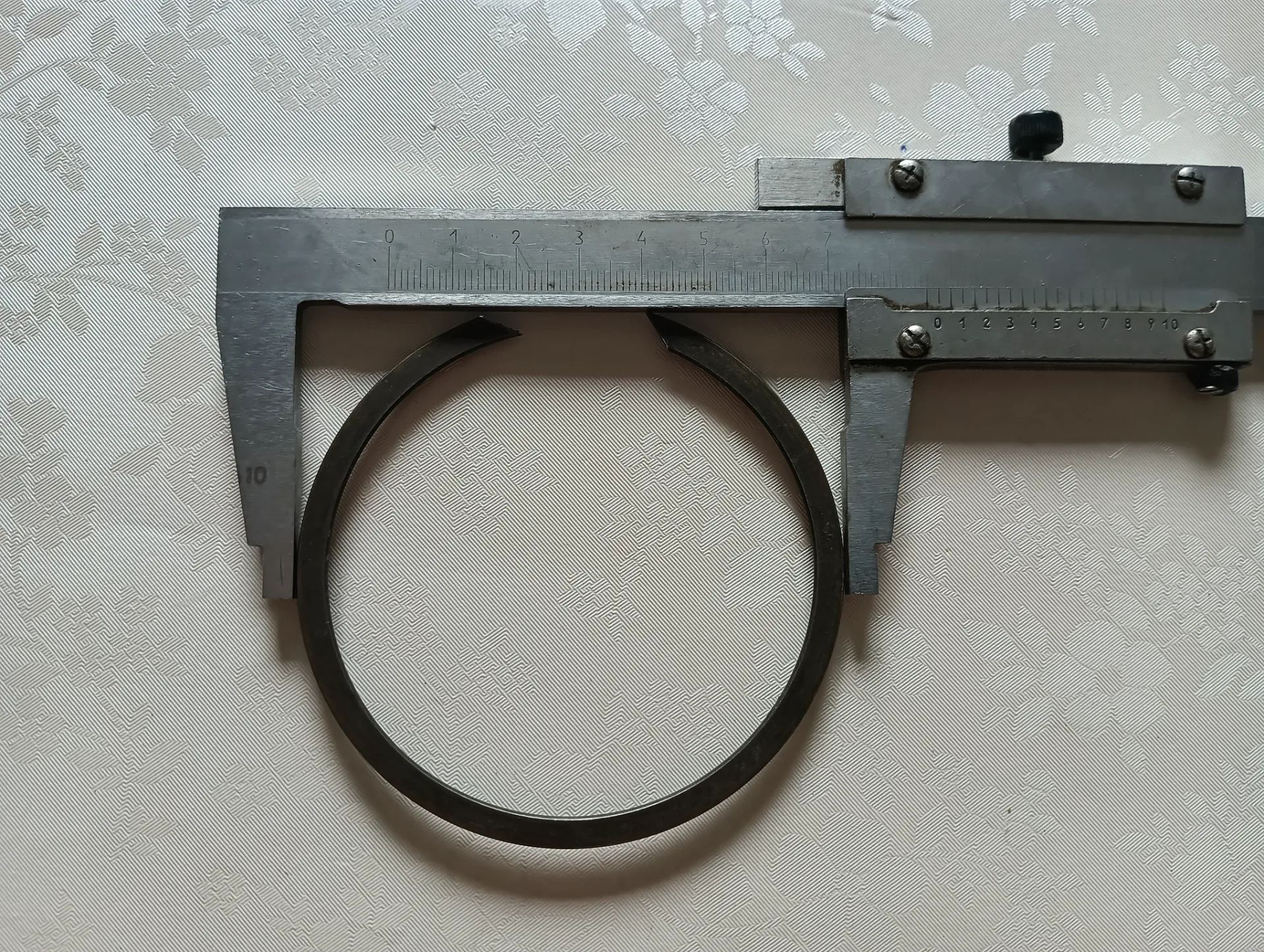 Кольцо стопорное на 306 подшипник