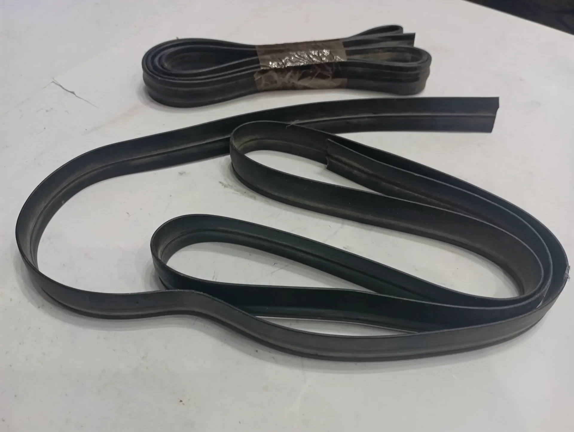 Уплотнитель надставки двери УАЗ 469, Хантер, 3151 2