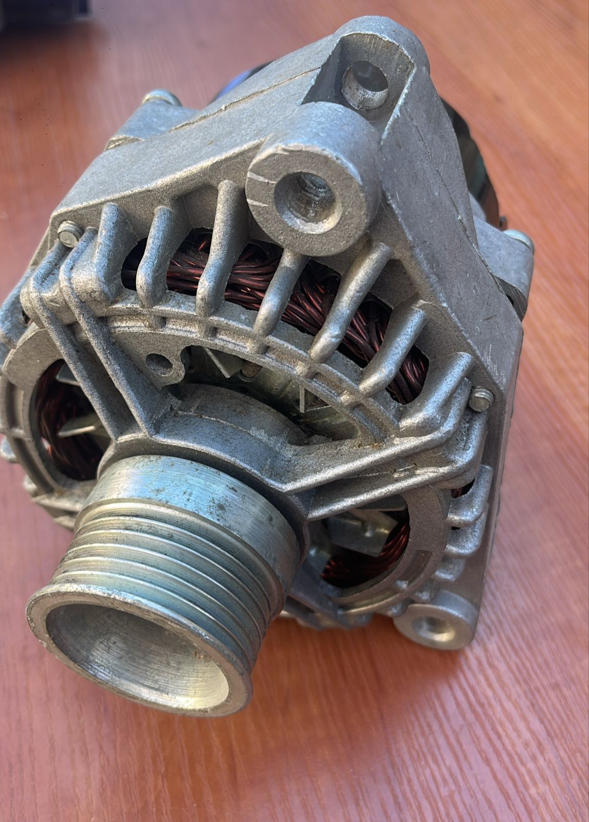 Генератор 28V