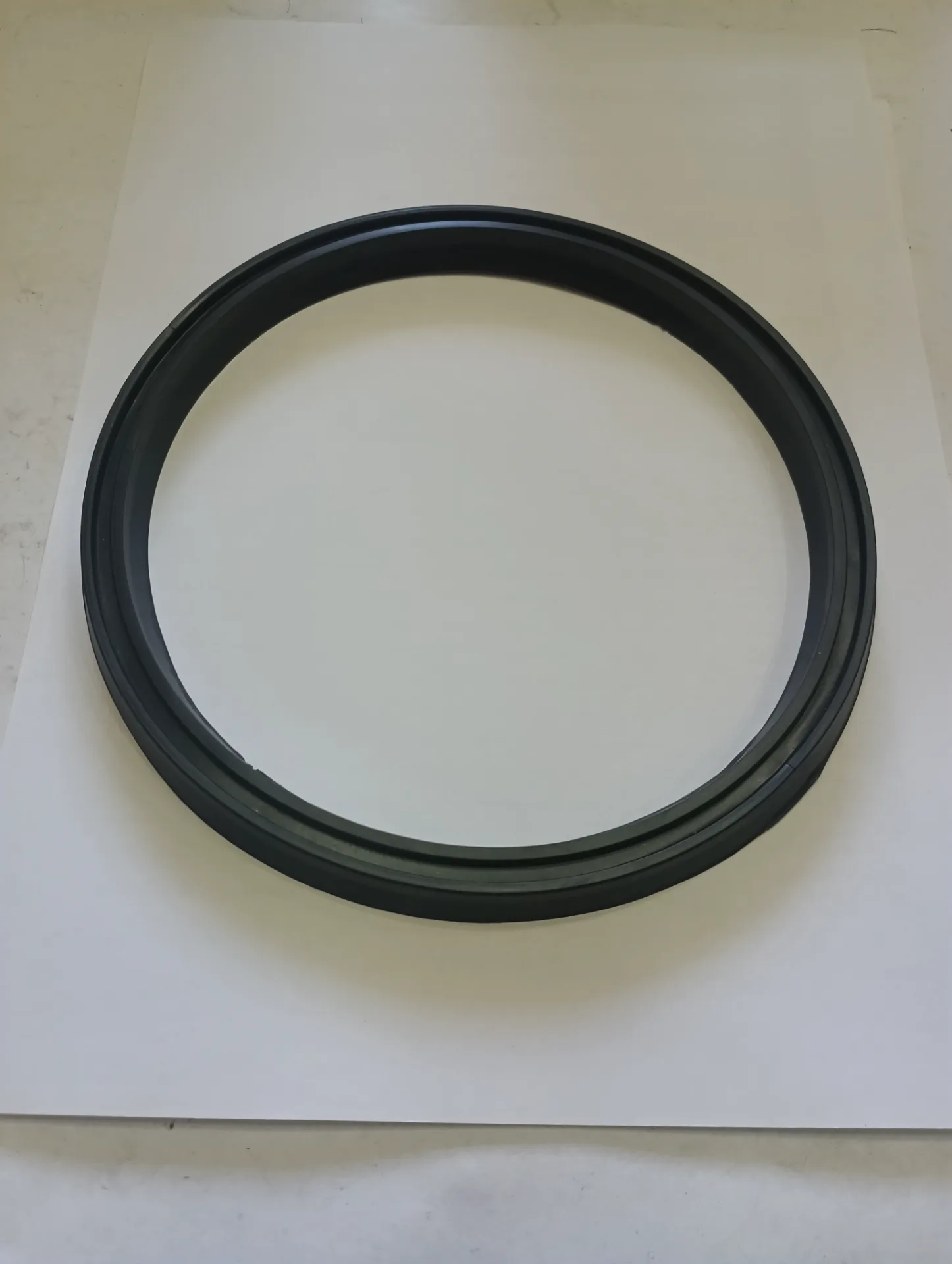 Манжета диаметр наружн. 180 мм. кольцо уплотнительное