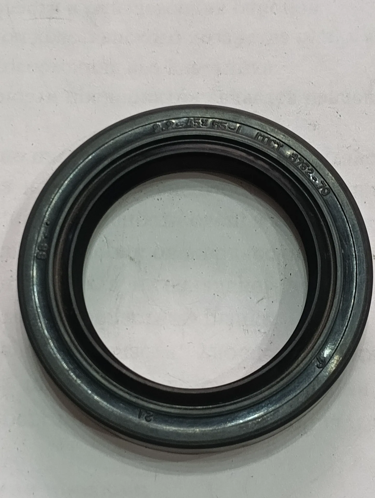 Сальник перед ведущего моста МТЗ 2,2-45х65-1