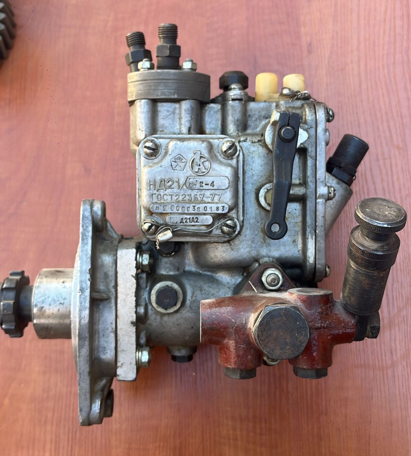 Топливный насос НД21-2-4 3