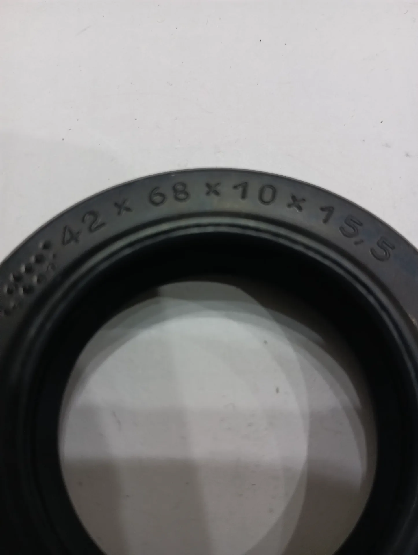 Сальник УАЗ 42х68х10х15,5 хвостовика и разд коробки 3