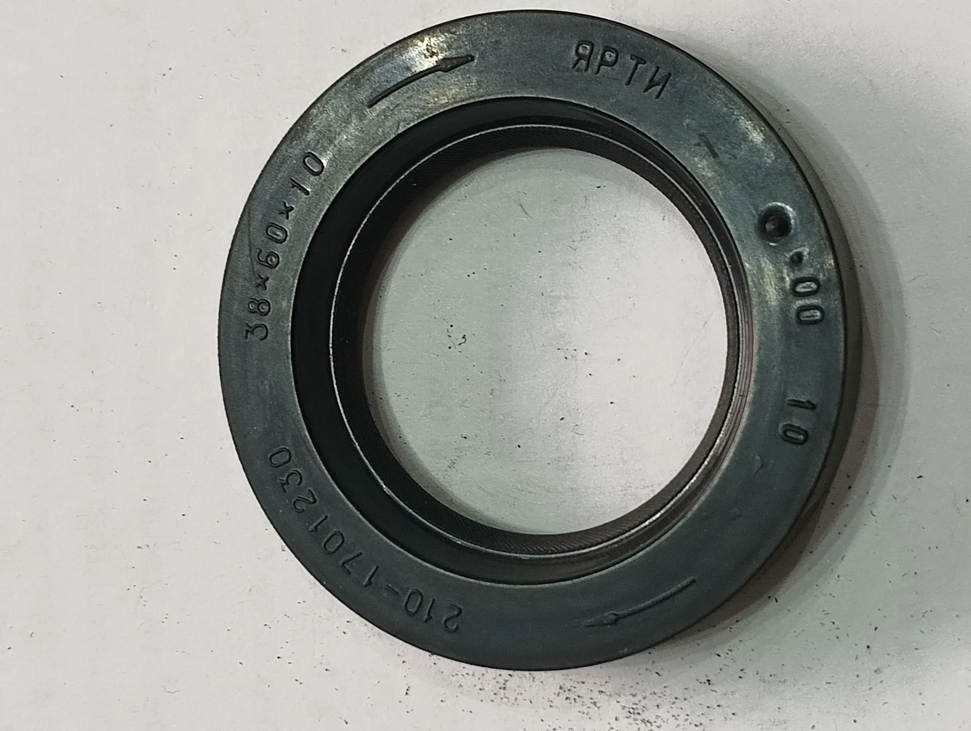 Сальник привода вентилятора ЯМЗ 38х60х10