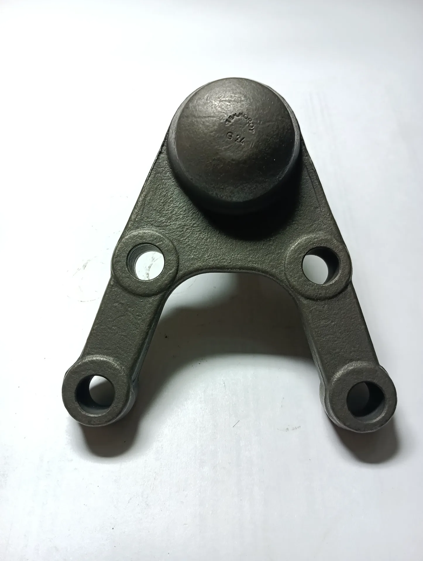 Опора шаровая ММС Паджеро, Монтеро 3