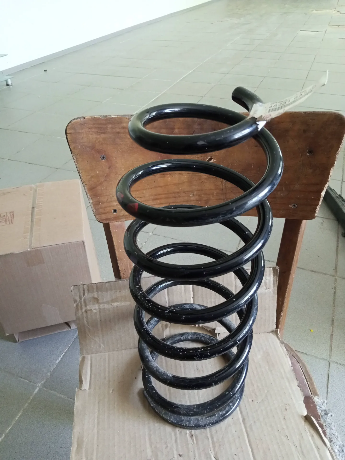 Пружина задняя TOYOTA LAND CRUISER 100 2