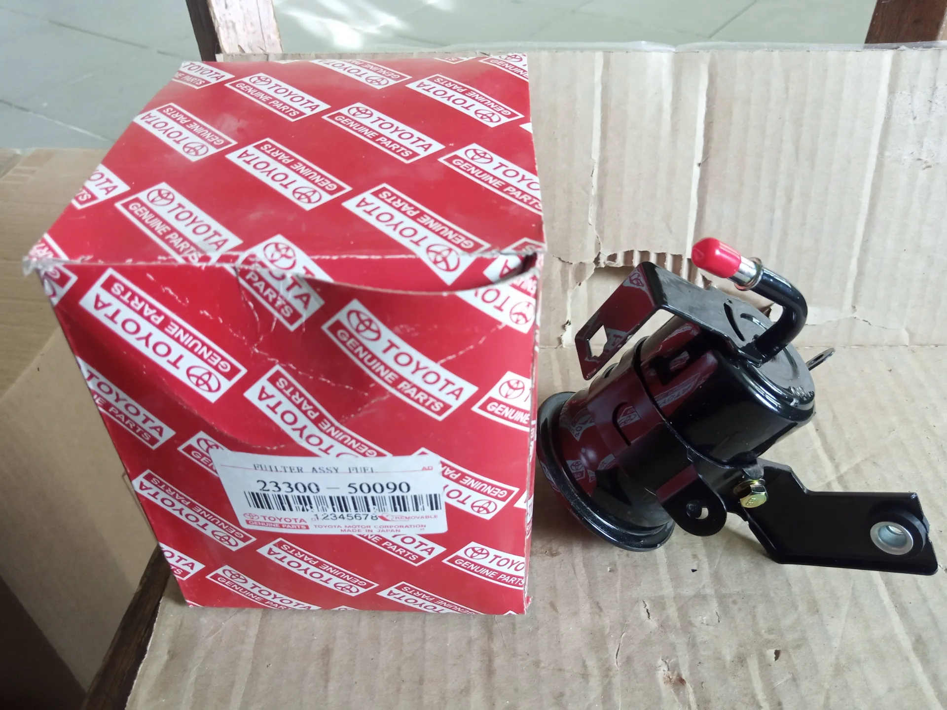 Фильтр топливный Toyota 2