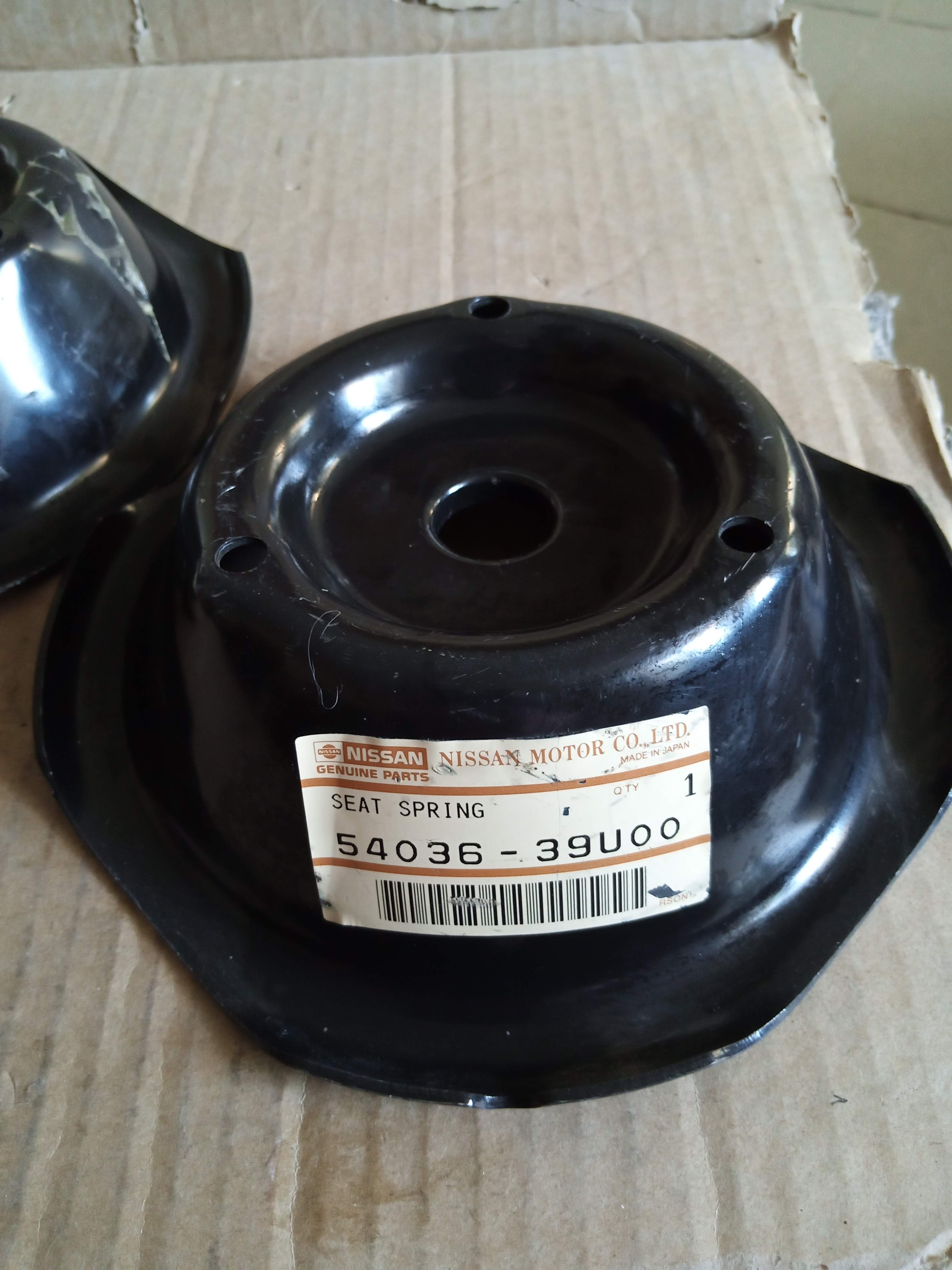 Чашка опорная пружины Ниссан