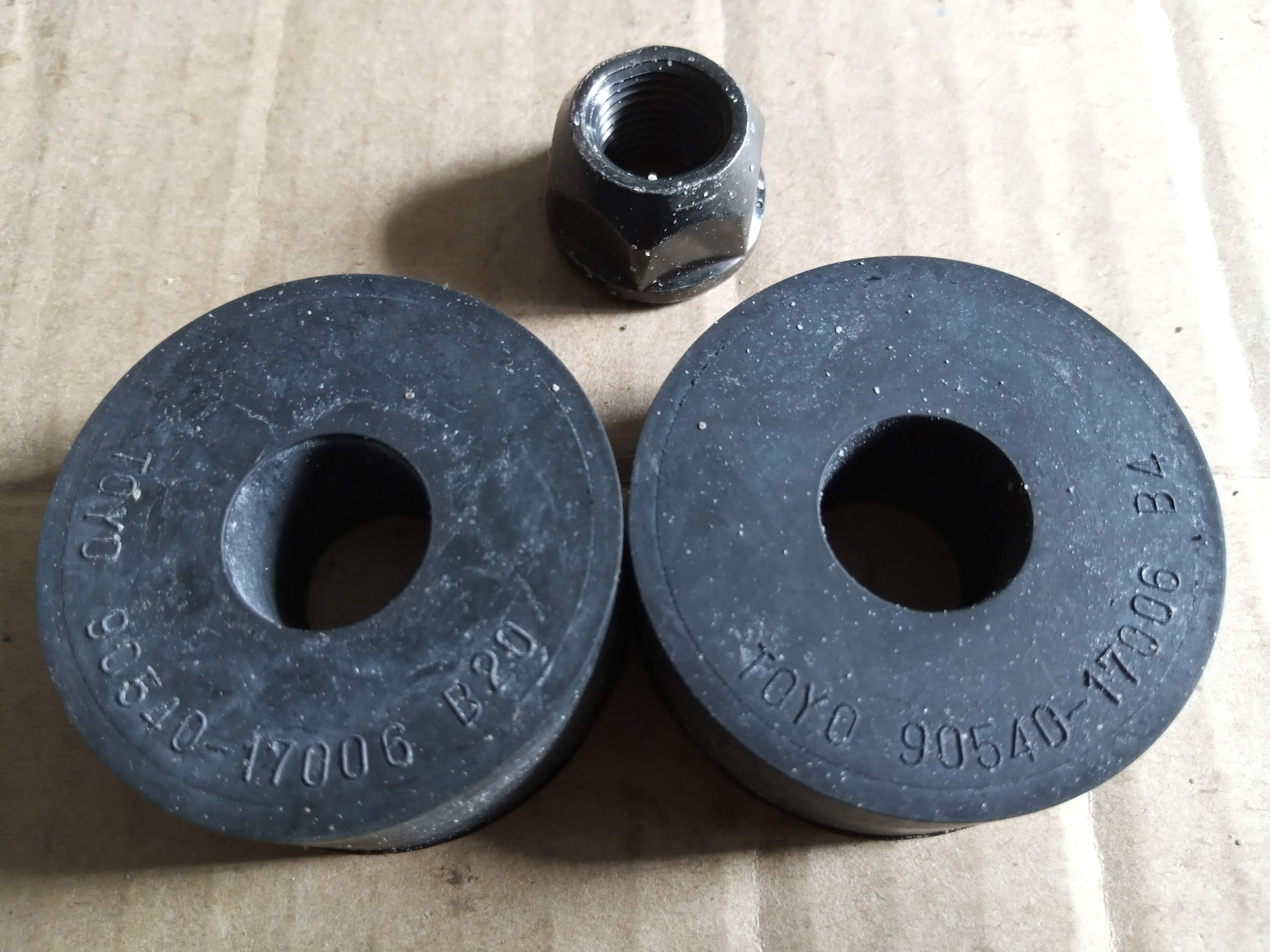 Втулки амортизатора Toyota Land Cruiser (J100) 98-07 2