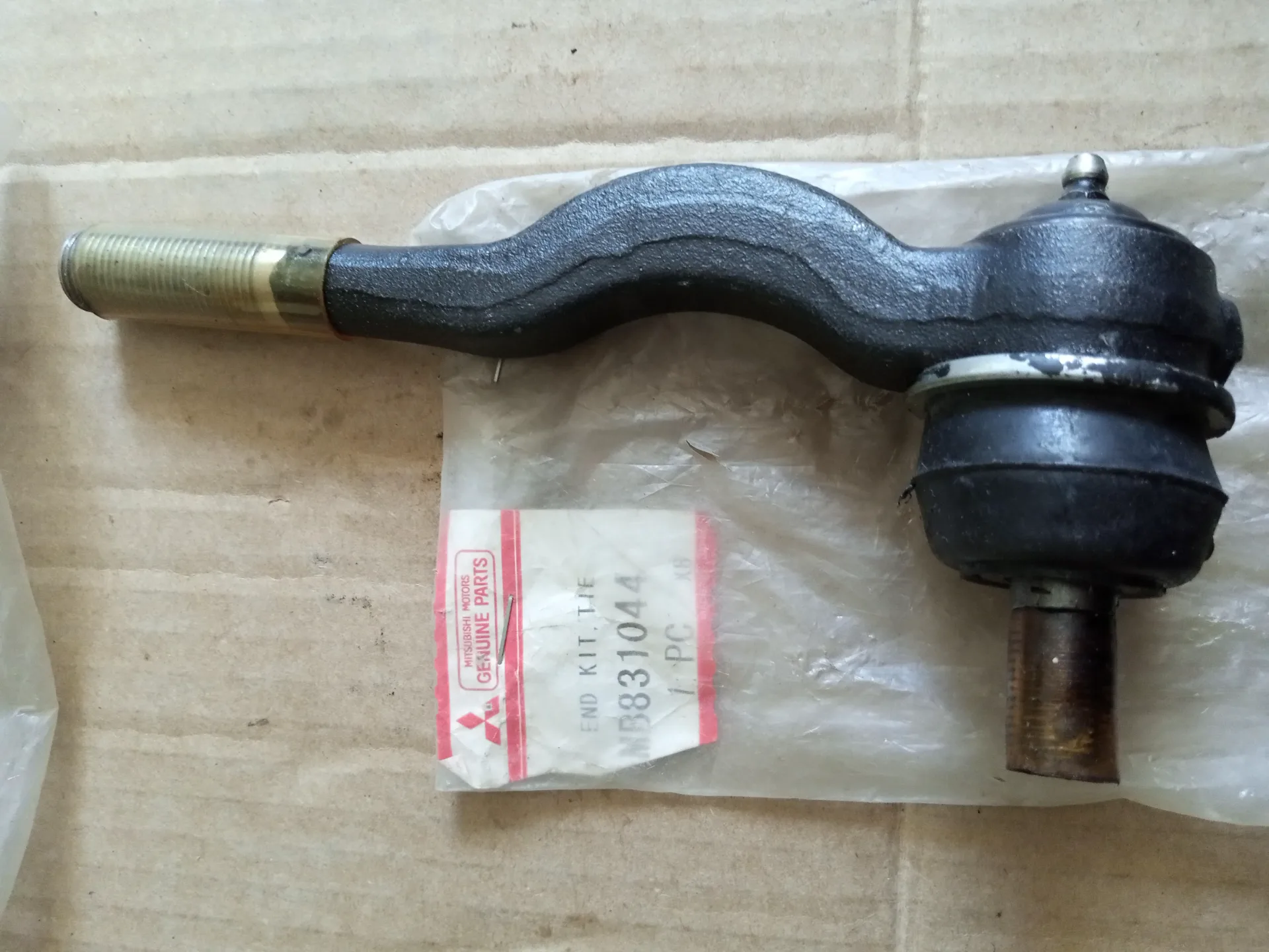 Наконечник рулевой Mitsubishi Pajero II, Pajero Sport 2