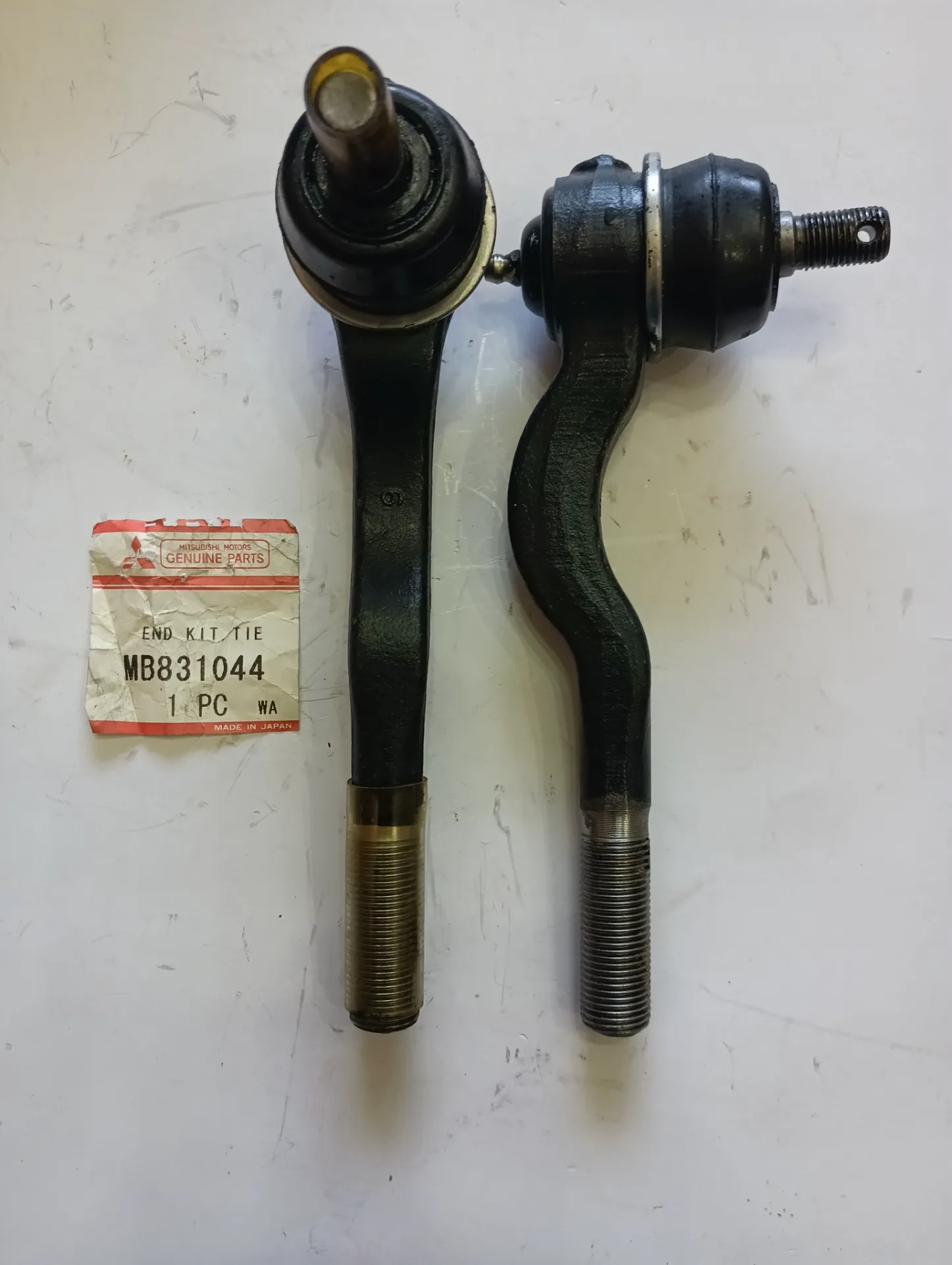 Наконечник рулевой Mitsubishi Pajero II, Pajero Sport 3