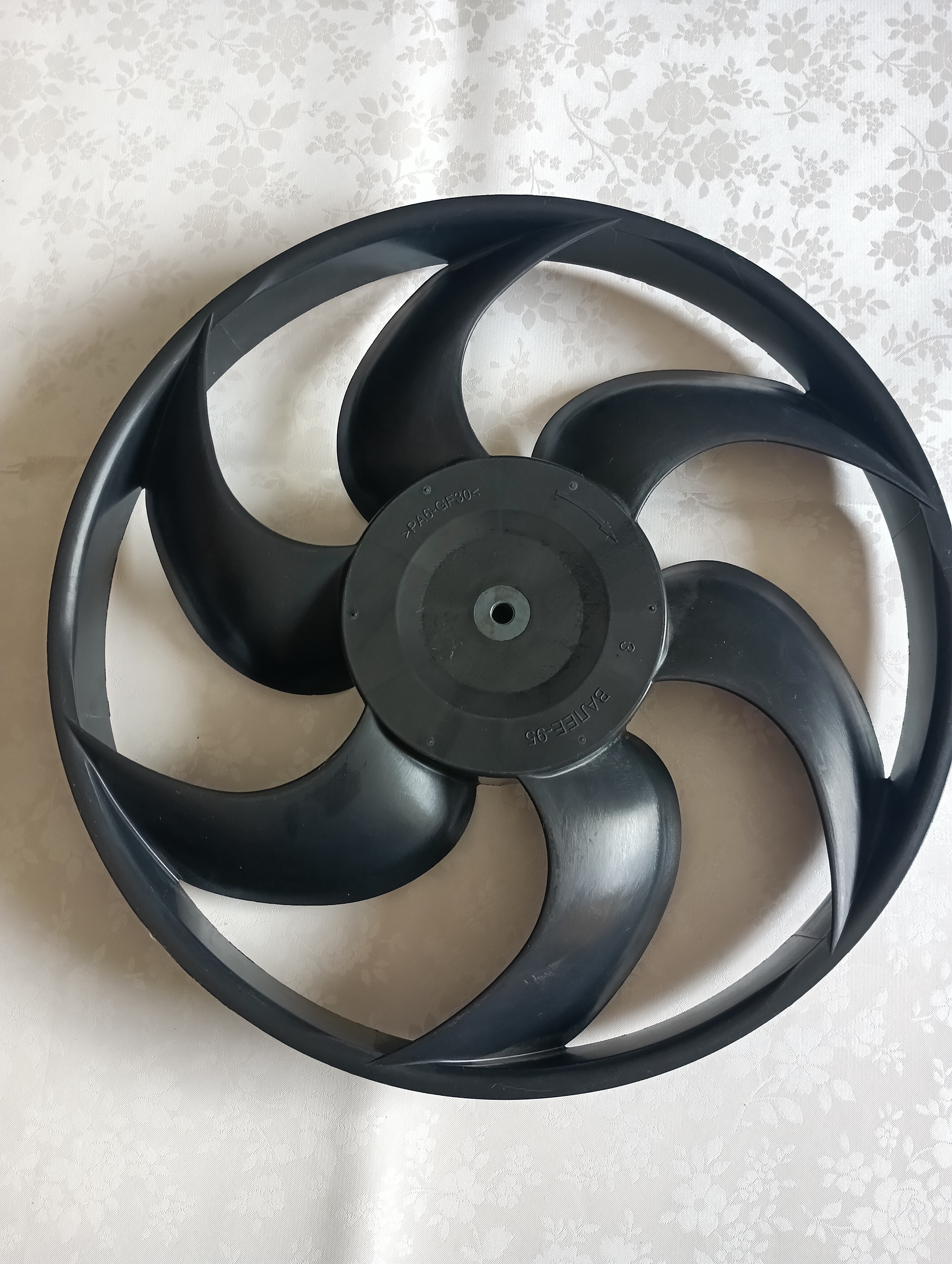 Крыльчатка вентилятора ВАЗ-2123 (1118) 3